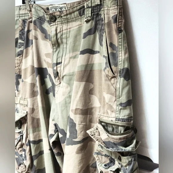 No Boundaries Men's Vintage Camo Cargo Zip Off Option Pants Pockets Sz 34" X 32" - Picture 4 of 12
